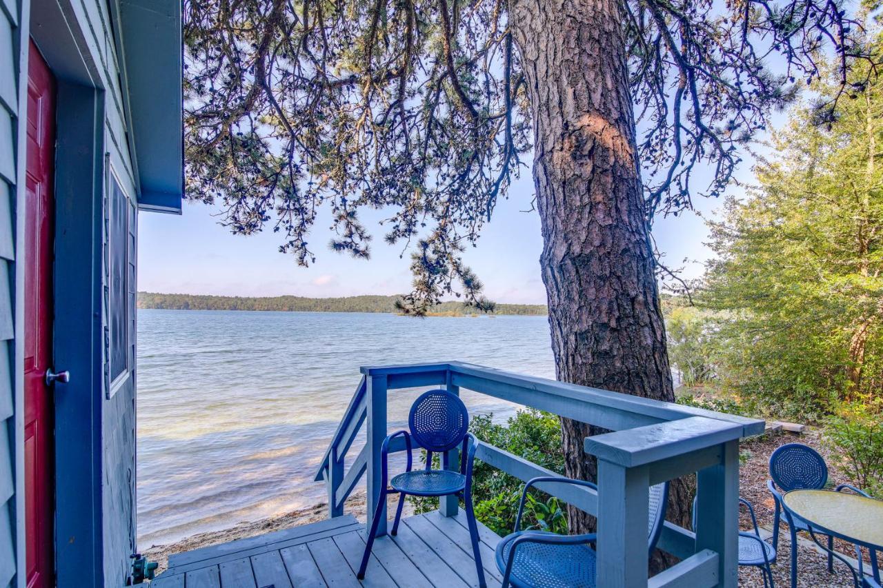 Quiet Plymouth Cottage On Great South Pond! Bagian luar foto